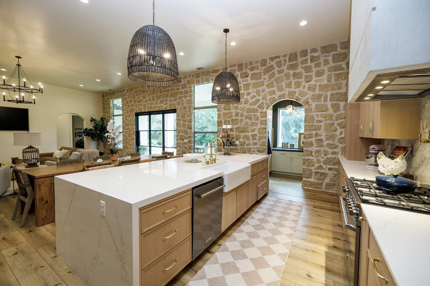 Modesto, California, 95357, United States, 4 Bedrooms Bedrooms, ,4 BathroomsBathrooms,Residential,For Sale,1976586