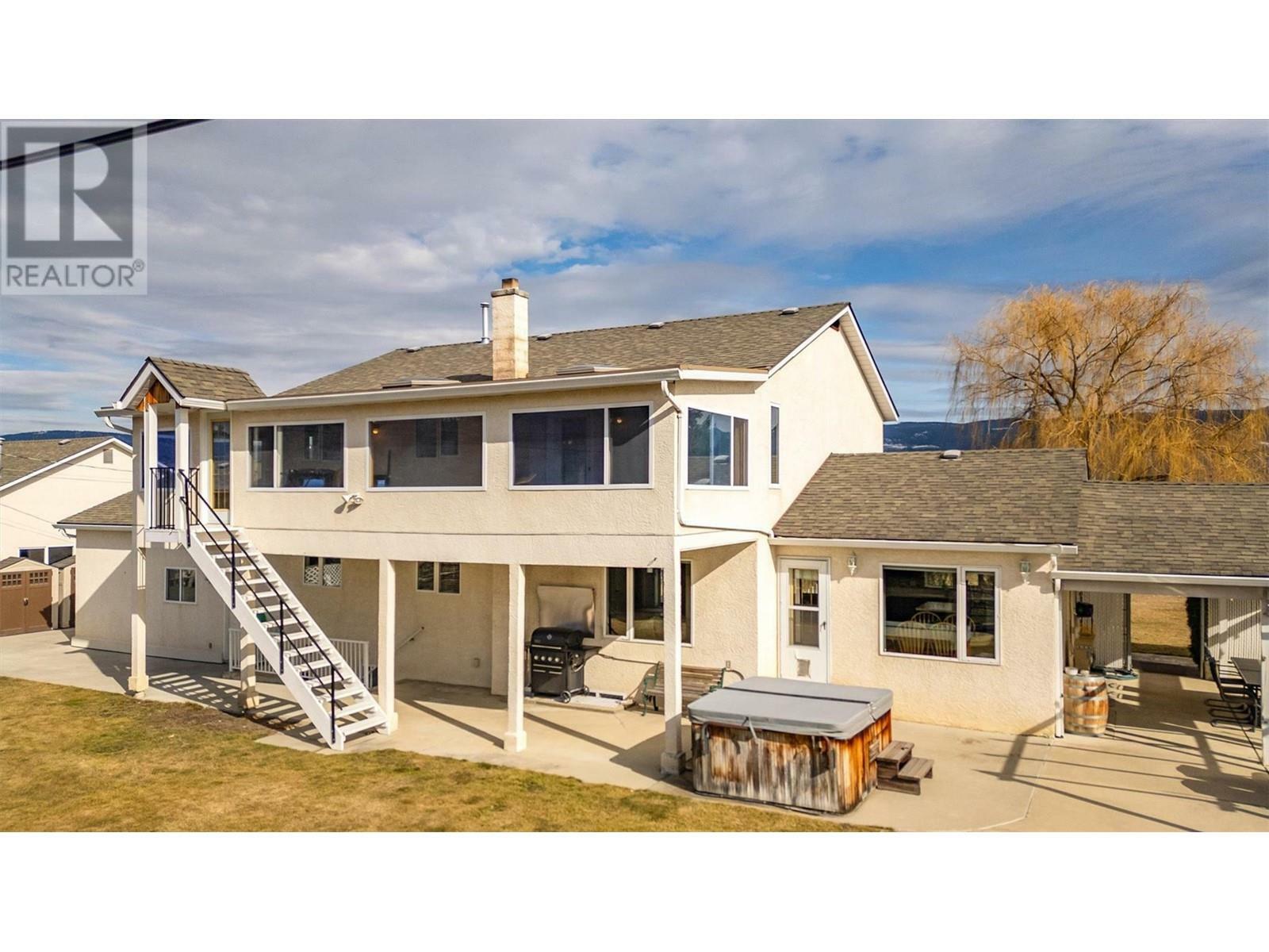 KELOWNA, British Columbia, V1V 2G6, CA, 5 Bedrooms Bedrooms, ,4 BathroomsBathrooms,Residential,For Sale,1838438