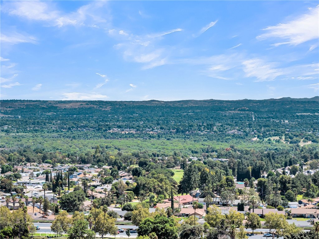 Jurupa Valley, California, 92509, United States, 3 Bedrooms Bedrooms, ,2 BathroomsBathrooms,Residential,For Sale,1939964