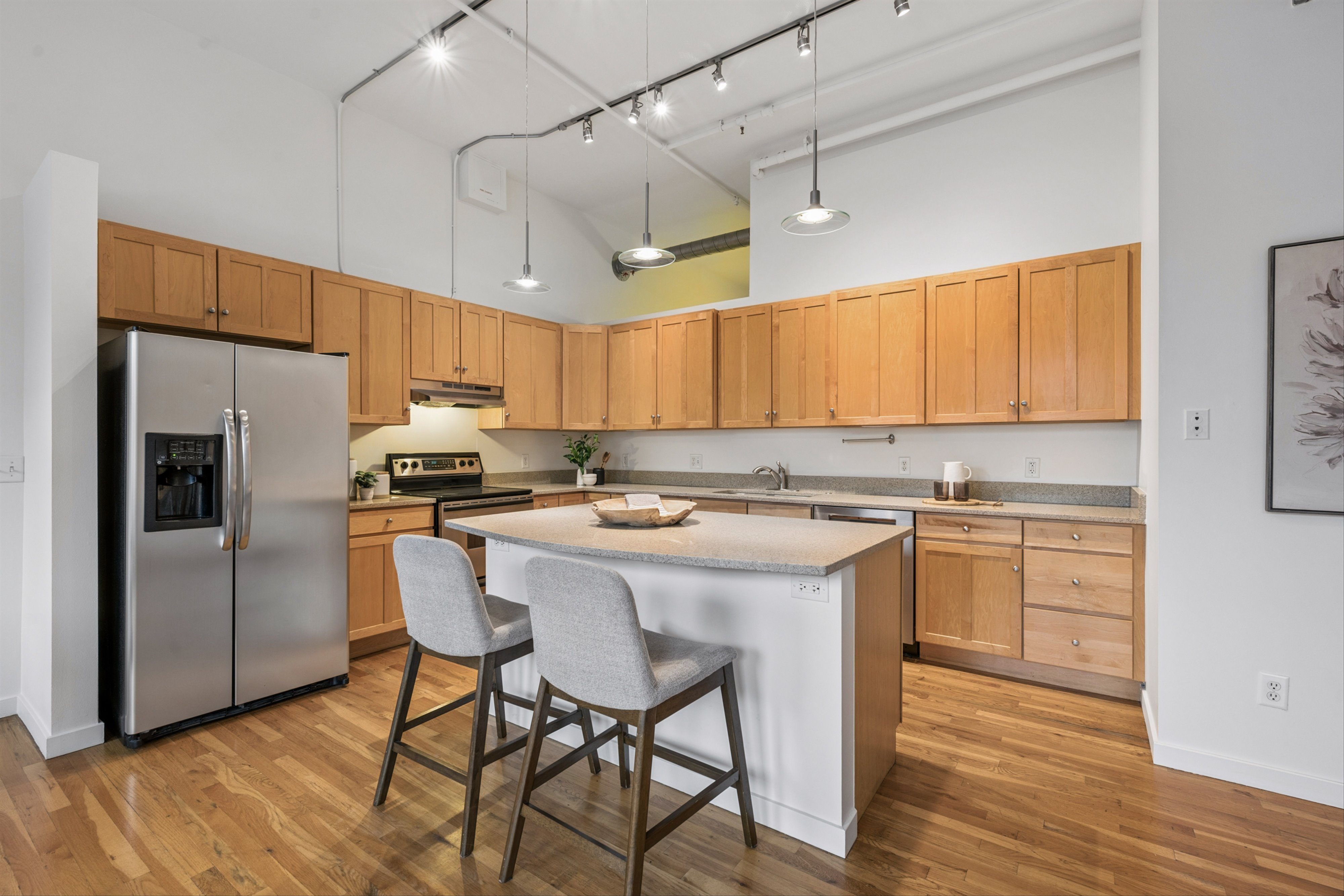  rare lodo loft gem – exposed brick, parking & walk to union  station - 物件實景