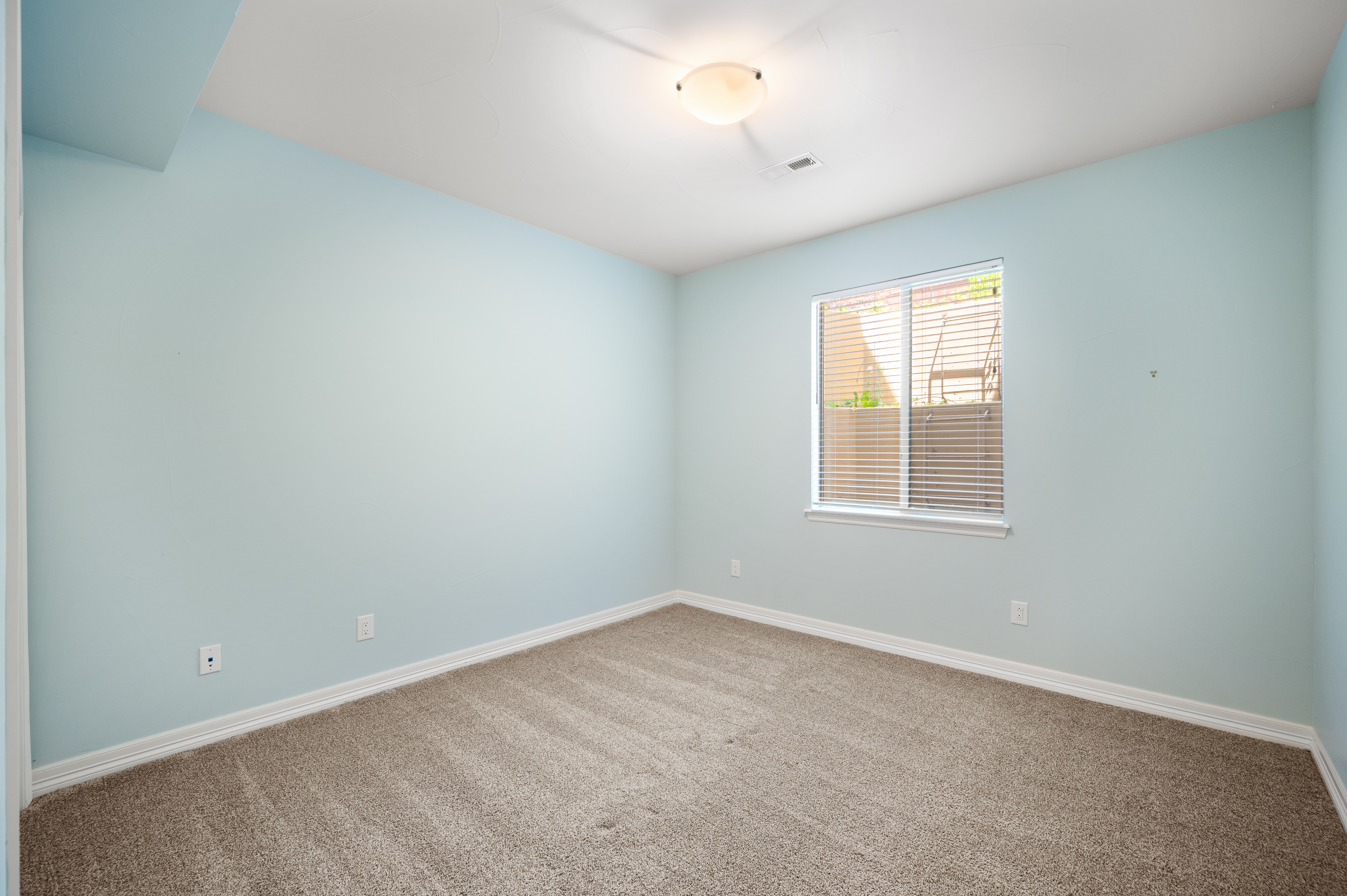  Orchard Park Patio Home with Wolf Kitchen, Spa Suite & Backyard BBQ Oasis - 物件實景