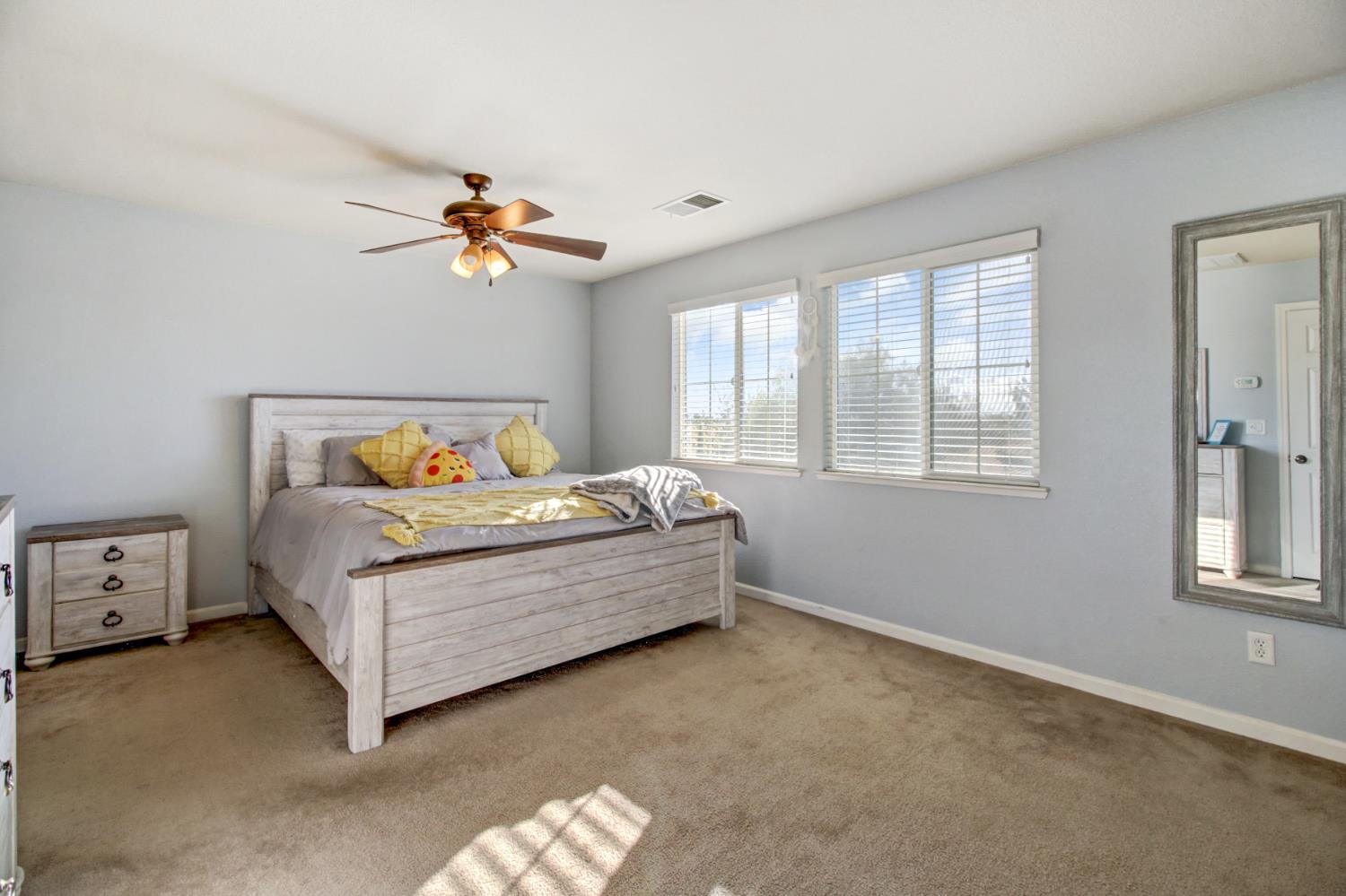 Lincoln, California, 95648, United States, 4 Bedrooms Bedrooms, ,3 BathroomsBathrooms,Residential,For Sale,1991044