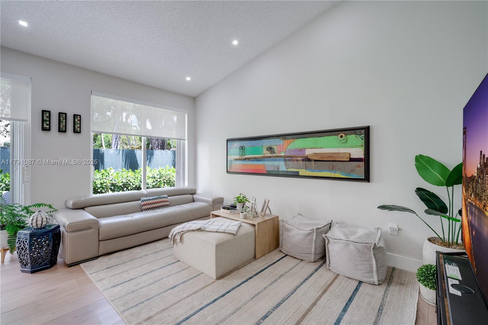 Doral, Florida, 33178, United States, 3 Bedrooms Bedrooms, ,2 BathroomsBathrooms,Residential,For Sale,1795059