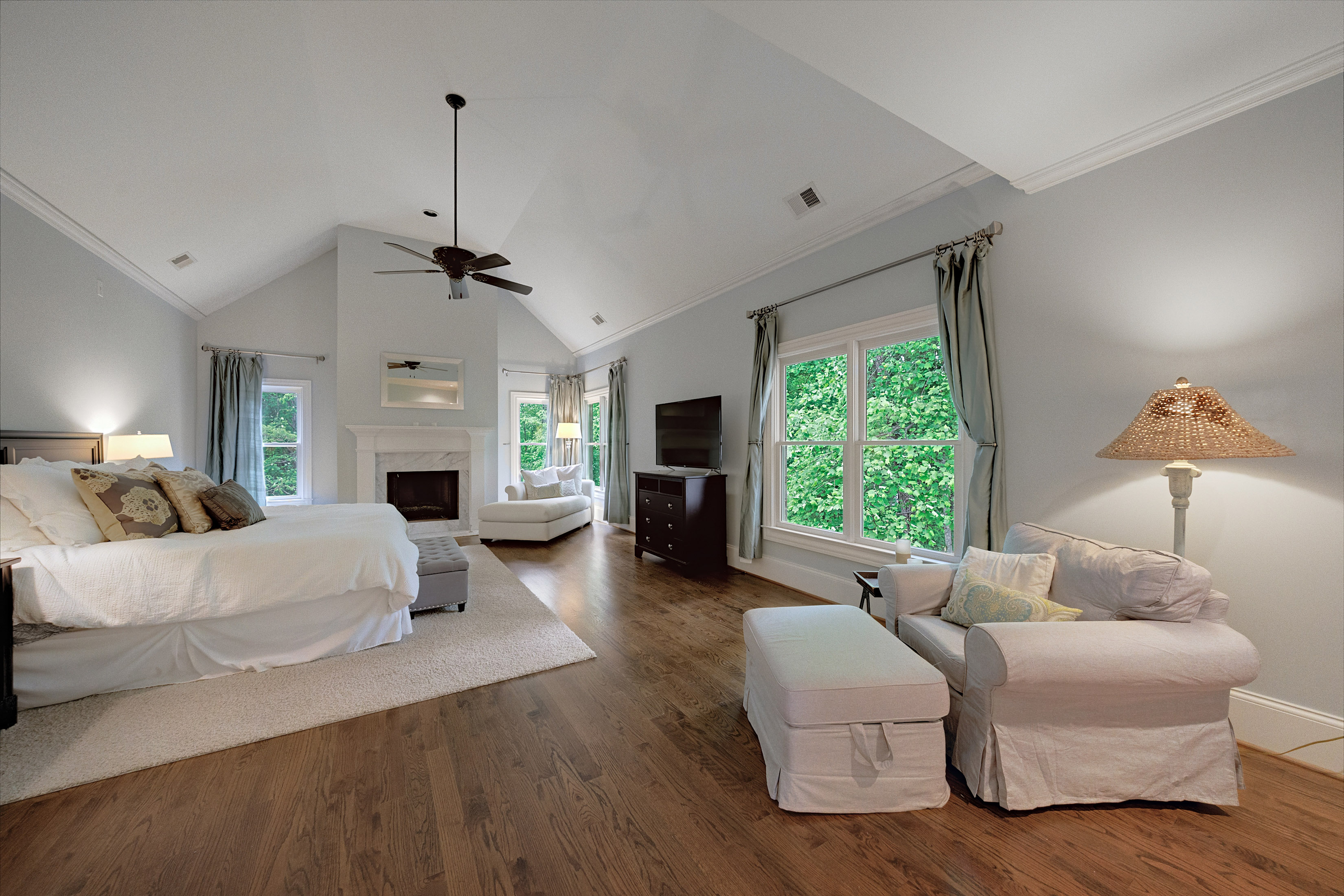  Stunning European-inspired Home on Private, Wooded Lot in East Cobb - 物件實景