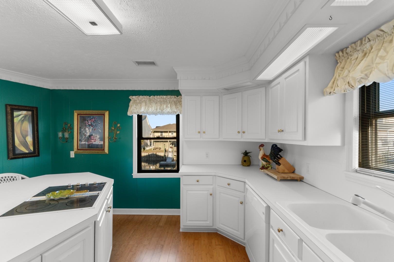 North Myrtle Beach, South Carolina, 29582, United States, 4 Bedrooms Bedrooms, ,2 BathroomsBathrooms,Residential,For Sale,2015059