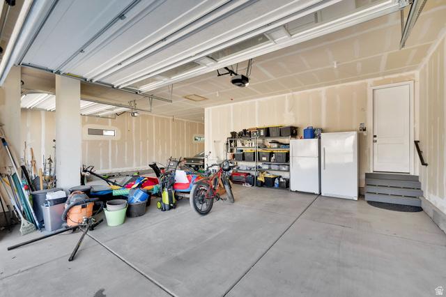 Draper, Utah, 84020, United States, 4 Bedrooms Bedrooms, ,4 BathroomsBathrooms,Residential,For Sale,2010415