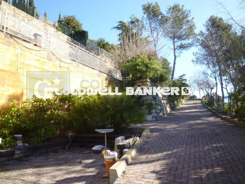 Barcelona, Catalonia, ES, 8 Bedrooms Bedrooms, ,3 BathroomsBathrooms,Residential,For Sale,1448649