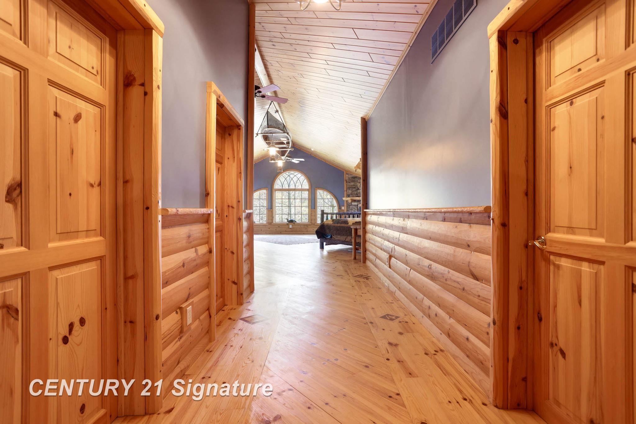 Hemlock, Michigan, 48626, United States, 6 Bedrooms Bedrooms, ,5 BathroomsBathrooms,Residential,For Sale,1984080