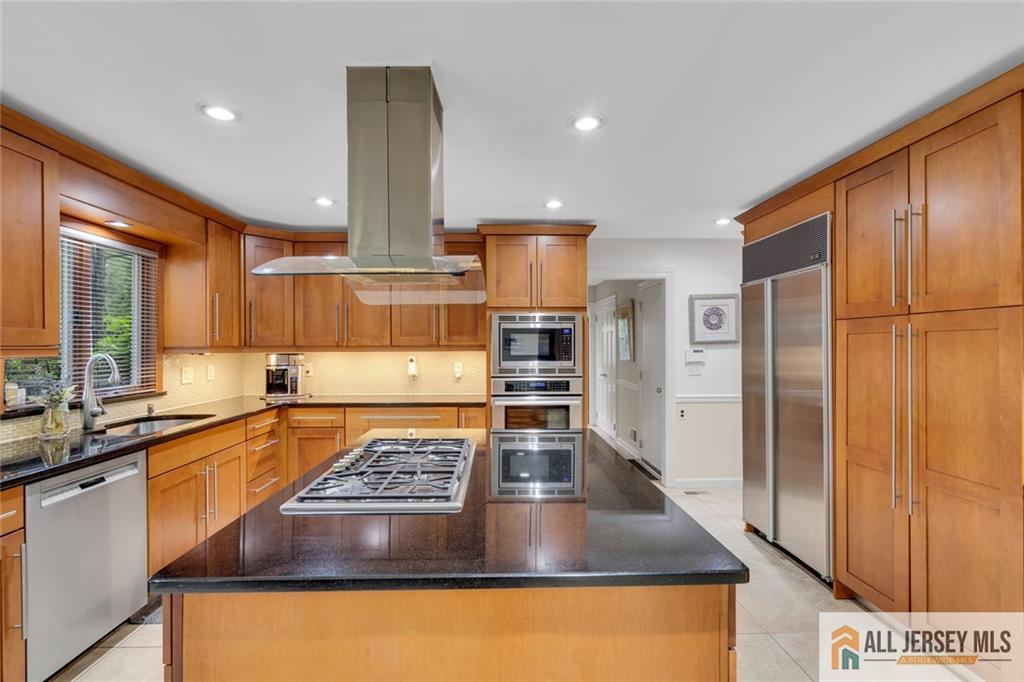 East Brunswick, New Jersey, 08816, United States, 4 Bedrooms Bedrooms, ,4 BathroomsBathrooms,Residential,For Sale,1847470