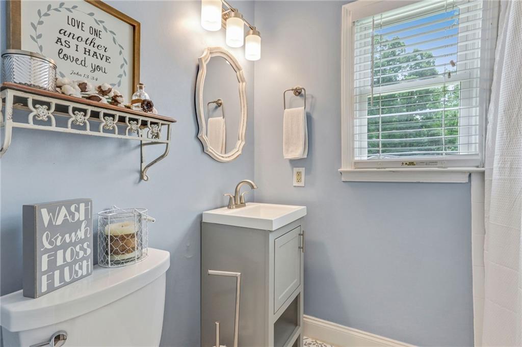 Smyrna, Georgia, 30080, United States, 3 Bedrooms Bedrooms, ,3 BathroomsBathrooms,Residential,For Sale,1983816