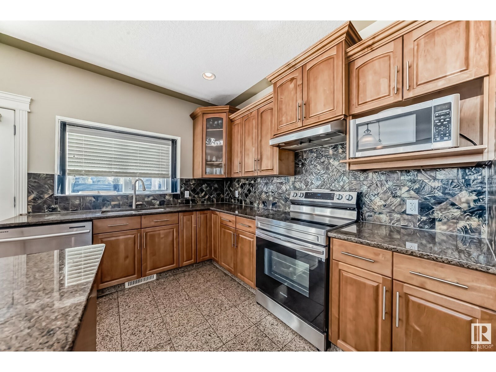 EDMONTON, Alberta, T5A 3V4, CA, 4 Bedrooms Bedrooms, ,4 BathroomsBathrooms,Residential,For Sale,1837785