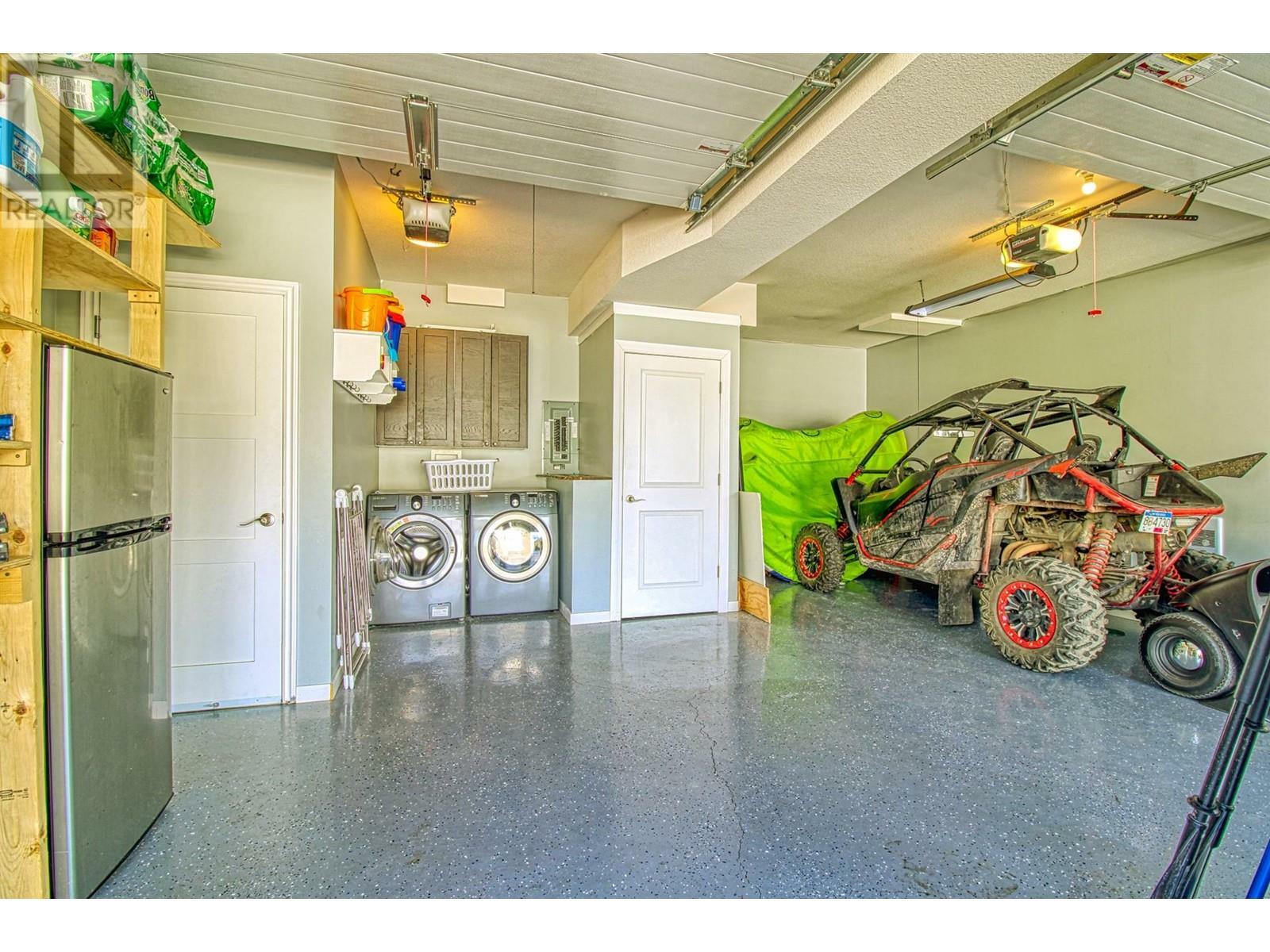 KELOWNA, British Columbia, V1Z 3R8, CA, 3 Bedrooms Bedrooms, ,2 BathroomsBathrooms,Residential,For Sale,1838856