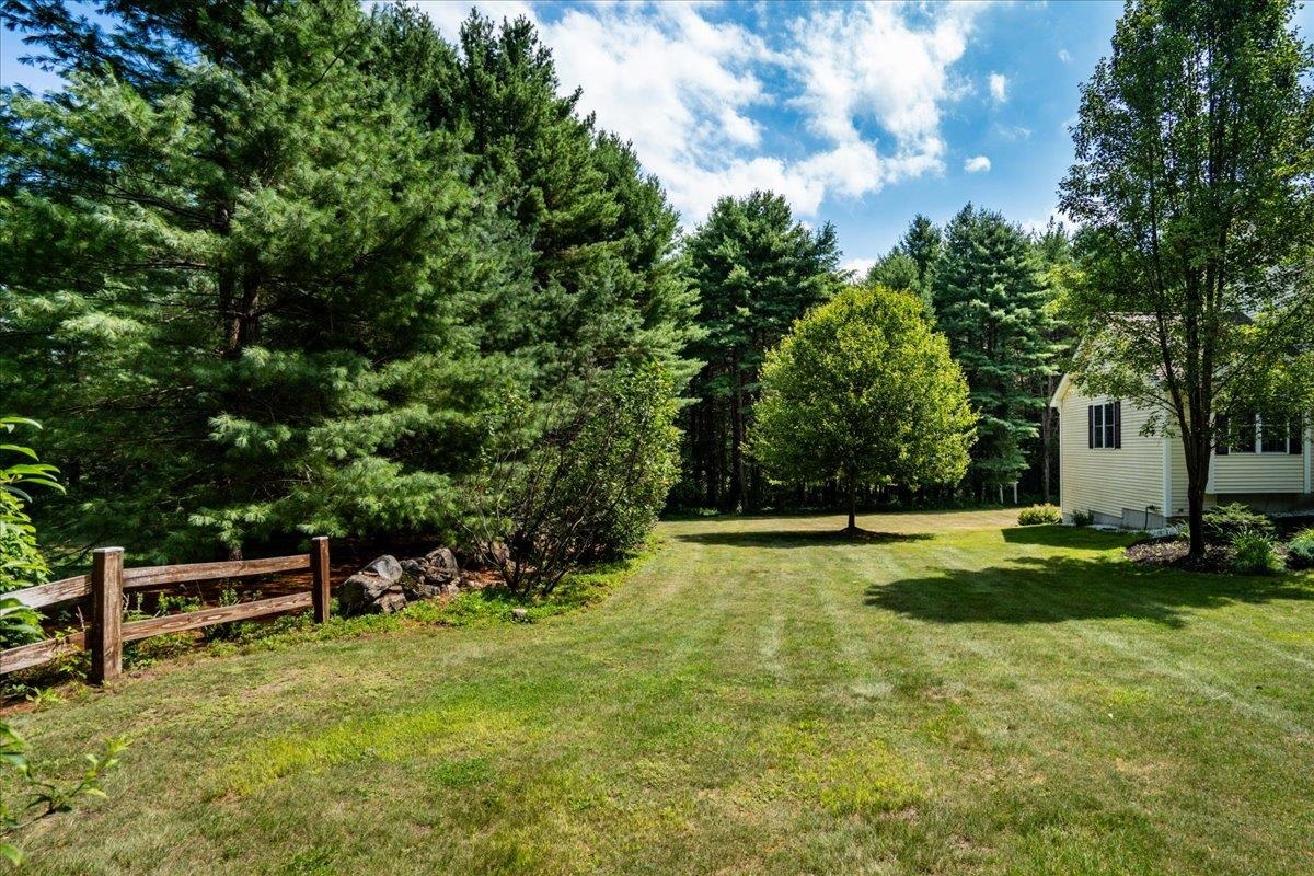 Bedford, New Hampshire, 03110, United States, 4 Bedrooms Bedrooms, ,3 BathroomsBathrooms,Residential,For Sale,1940392