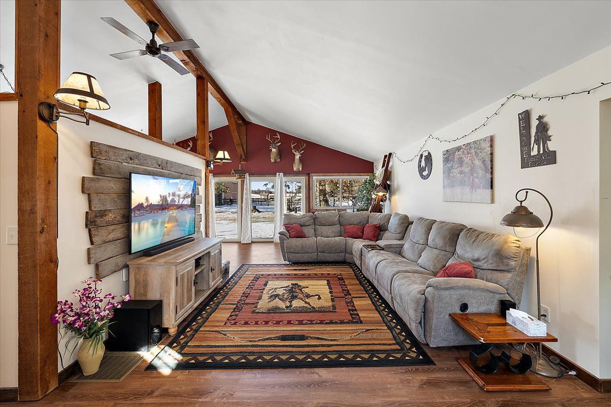 Metamora, Michigan, 48455, United States, 3 Bedrooms Bedrooms, ,2 BathroomsBathrooms,Residential,For Sale,1705008