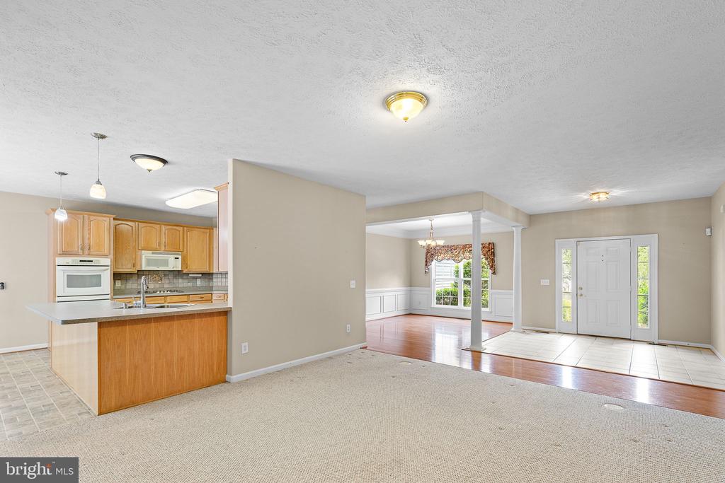 Fredericksburg, Virginia, 22401, United States, 5 Bedrooms Bedrooms, ,3 BathroomsBathrooms,Residential,For Sale,1920807
