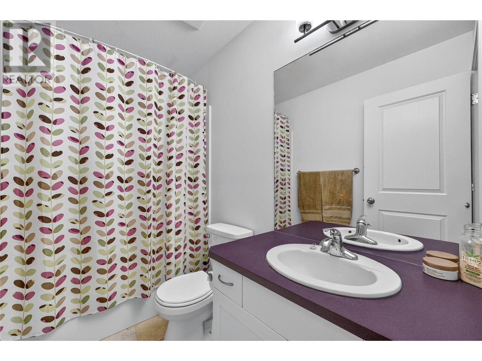 KELOWNA, British Columbia, V1W 4X9, CA, 4 Bedrooms Bedrooms, ,3 BathroomsBathrooms,Residential,For Sale,1898520