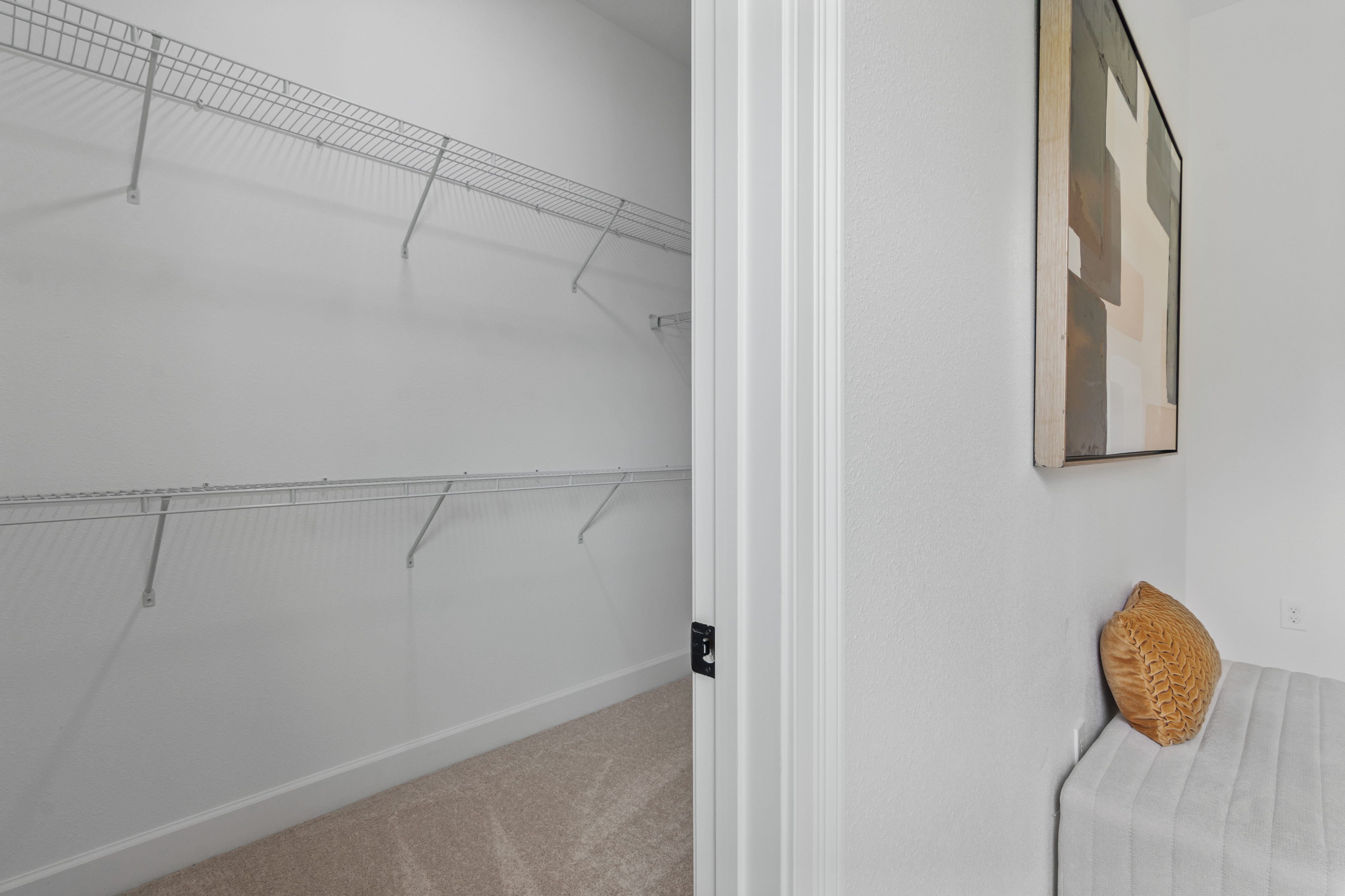 KISSIMMEE, Florida, 34744, United States, 5 Bedrooms Bedrooms, ,4 BathroomsBathrooms,Residential,For Sale,1978818