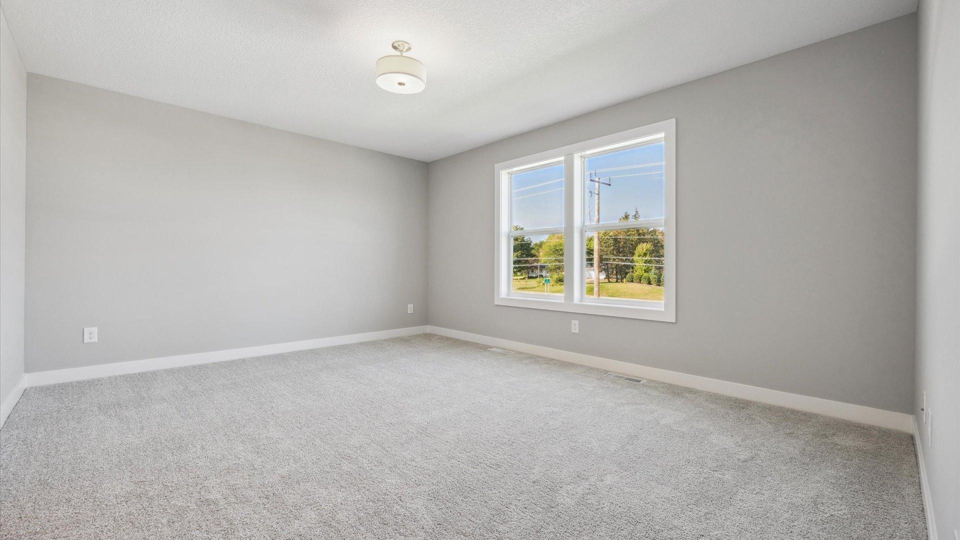 Woodbury, Minnesota, 55129, United States, 4 Bedrooms Bedrooms, ,2 BathroomsBathrooms,Residential,For Sale,1736697