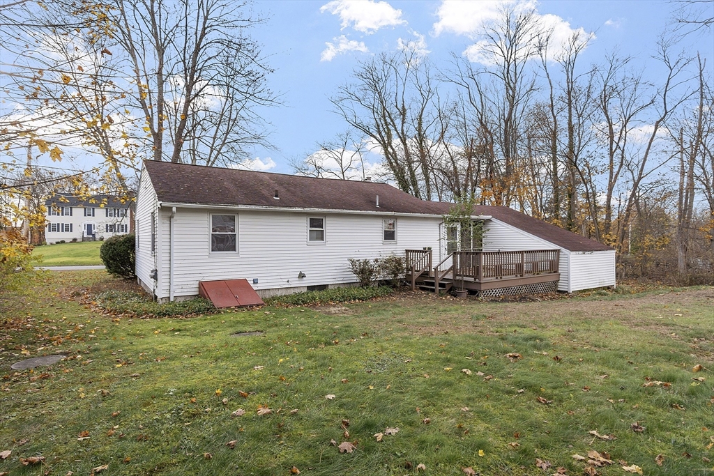 Littleton, Massachusetts, 01460, United States, 3 Bedrooms Bedrooms, ,1 BathroomBathrooms,Residential,For Sale,1991469