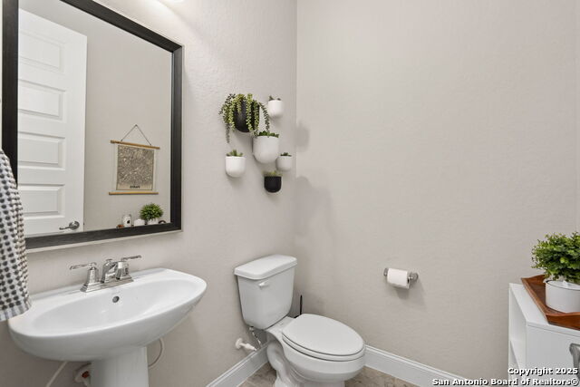 Boerne, Texas, 78006, United States, 5 Bedrooms Bedrooms, ,4 BathroomsBathrooms,Residential,For Sale,1729850