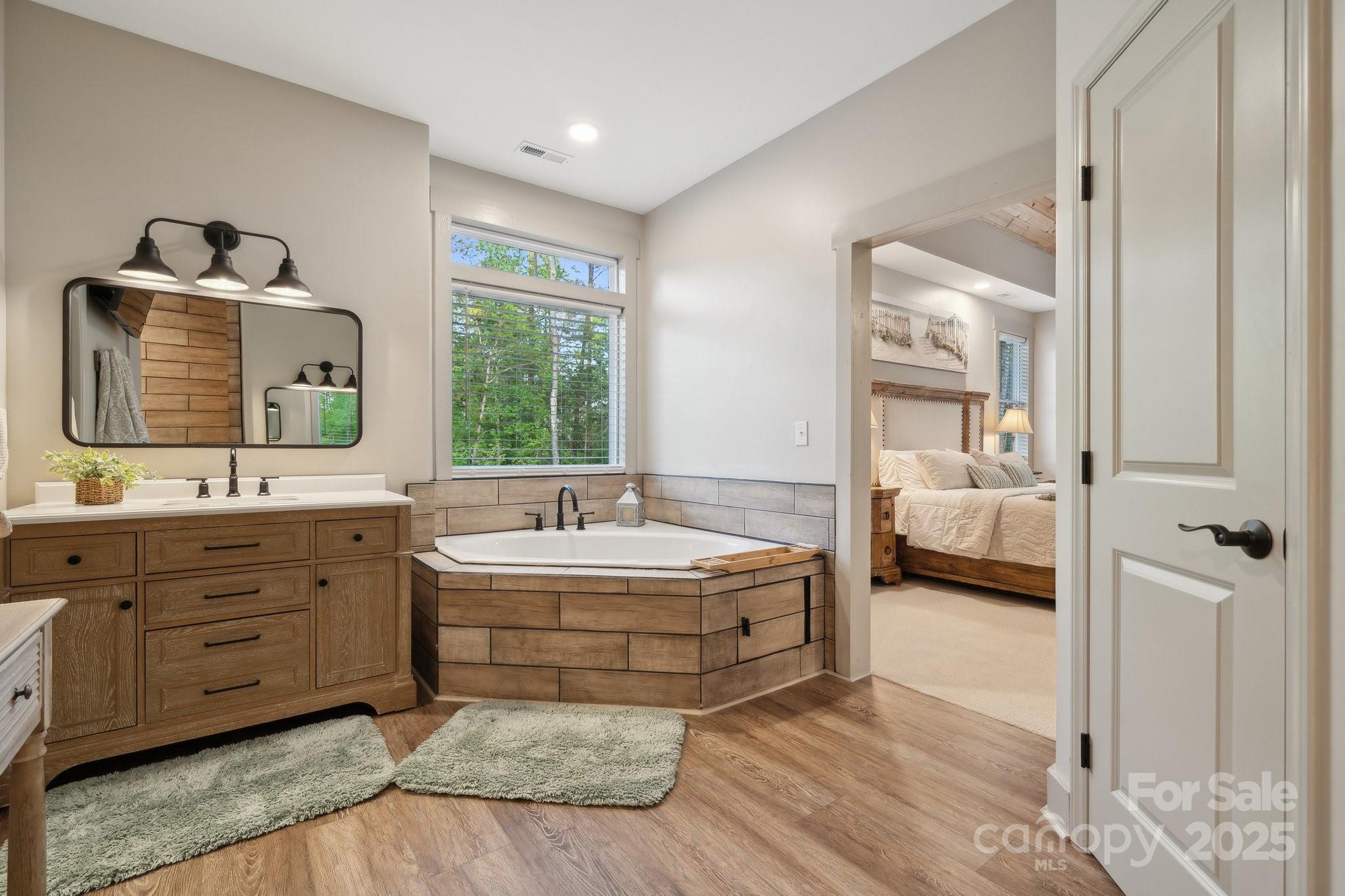Lancaster, South Carolina, 29720, United States, 3 Bedrooms Bedrooms, ,3 BathroomsBathrooms,Residential,For Sale,1792809