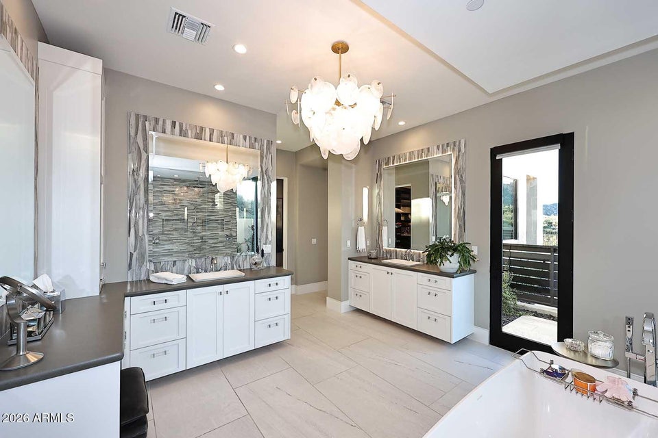 Scottsdale, Arizona, 85255, United States, 3 Bedrooms Bedrooms, ,Residential,For Sale,2009279