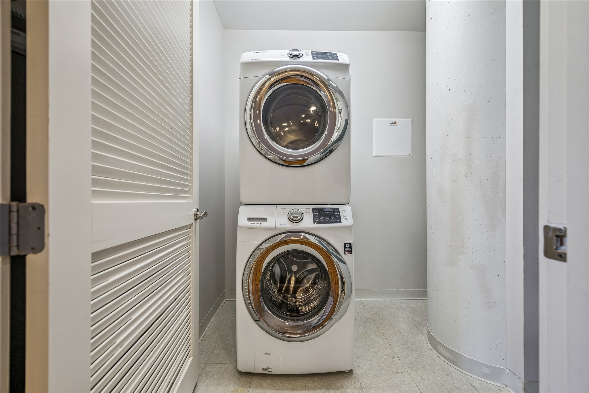  5005 Hidalgo Street #210 - 物件實景