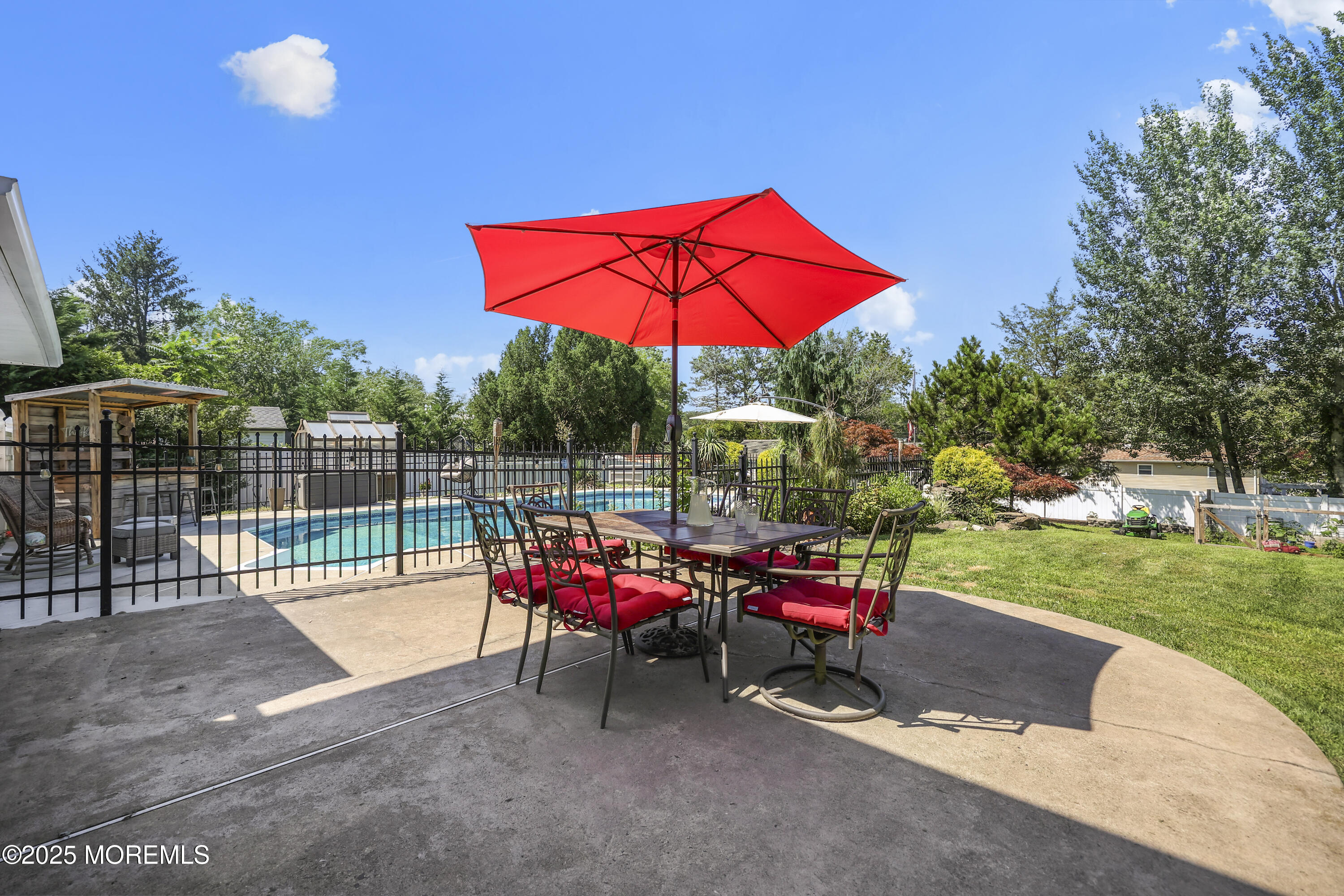 Howell, New Jersey, 07731, United States, 4 Bedrooms Bedrooms, ,2 BathroomsBathrooms,Residential,For Sale,1942279