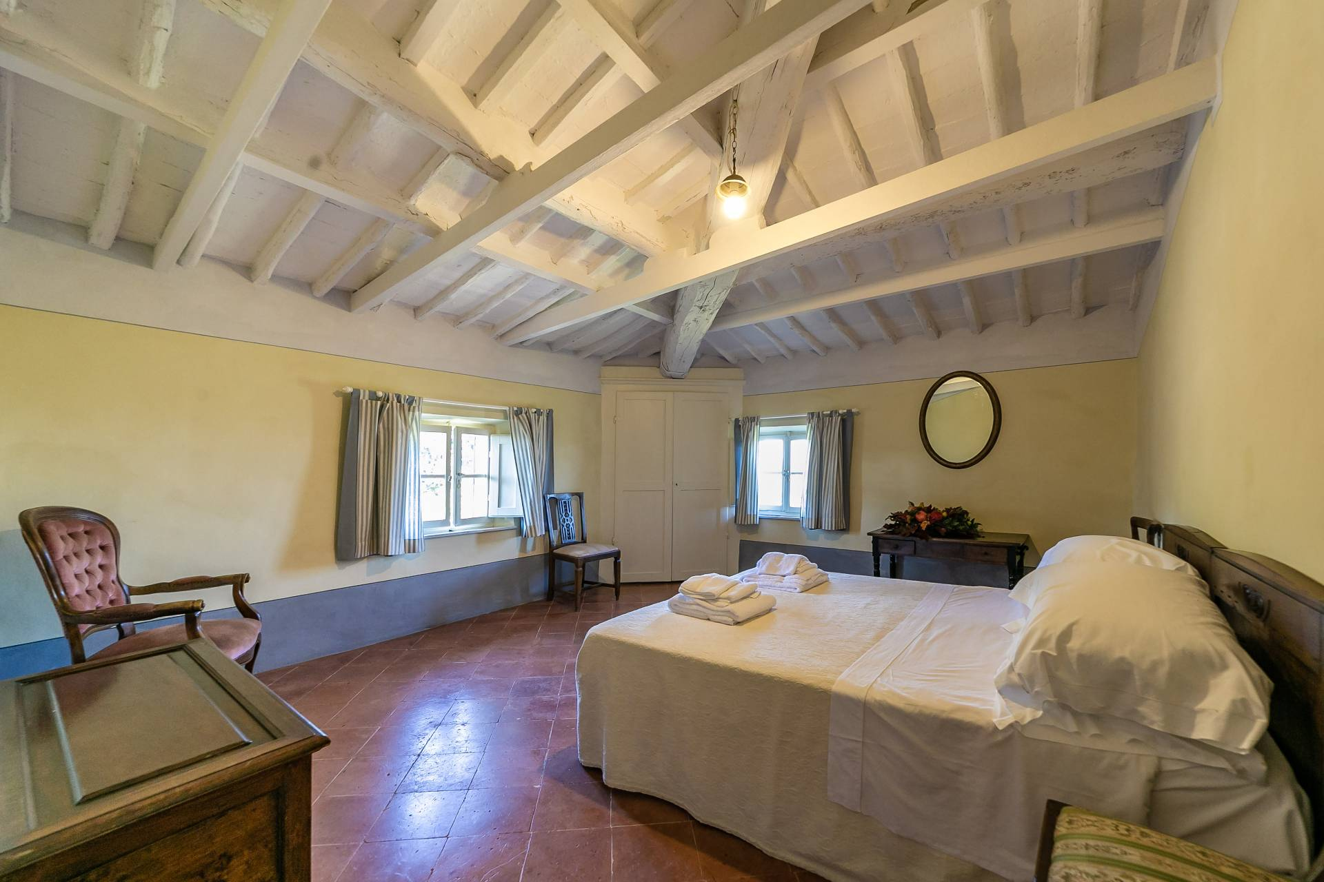 Via di Villa Bianca, Montepulciano, Siena, 53045, IT, 10 Bedrooms Bedrooms, ,10 BathroomsBathrooms,Residential,For Sale,Via di Villa Bianca,1311375