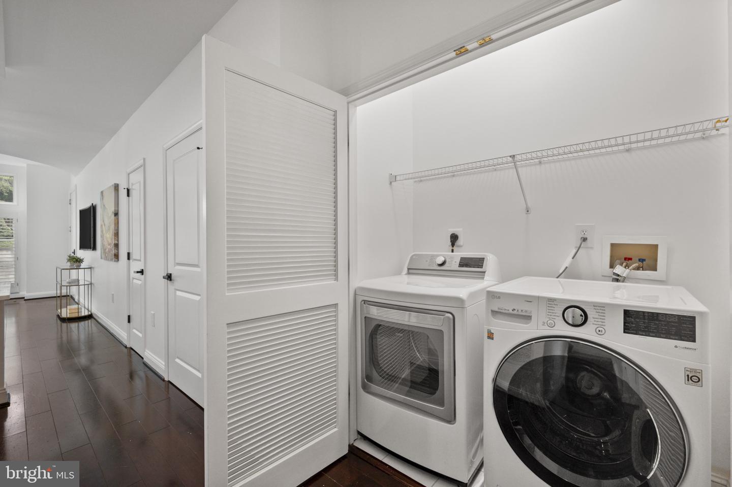 Washington, District of Columbia, 20009, United States, 2 Bedrooms Bedrooms, ,3 BathroomsBathrooms,Residential,For Sale,1950810