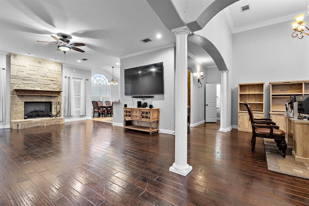 Mabank, Texas, 75147, United States, 3 Bedrooms Bedrooms, ,3 BathroomsBathrooms,Residential,For Sale,1713572