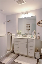 Chelmsford, Massachusetts, 01824, United States, 2 Bedrooms Bedrooms, ,2 BathroomsBathrooms,Residential,For Sale,1943275