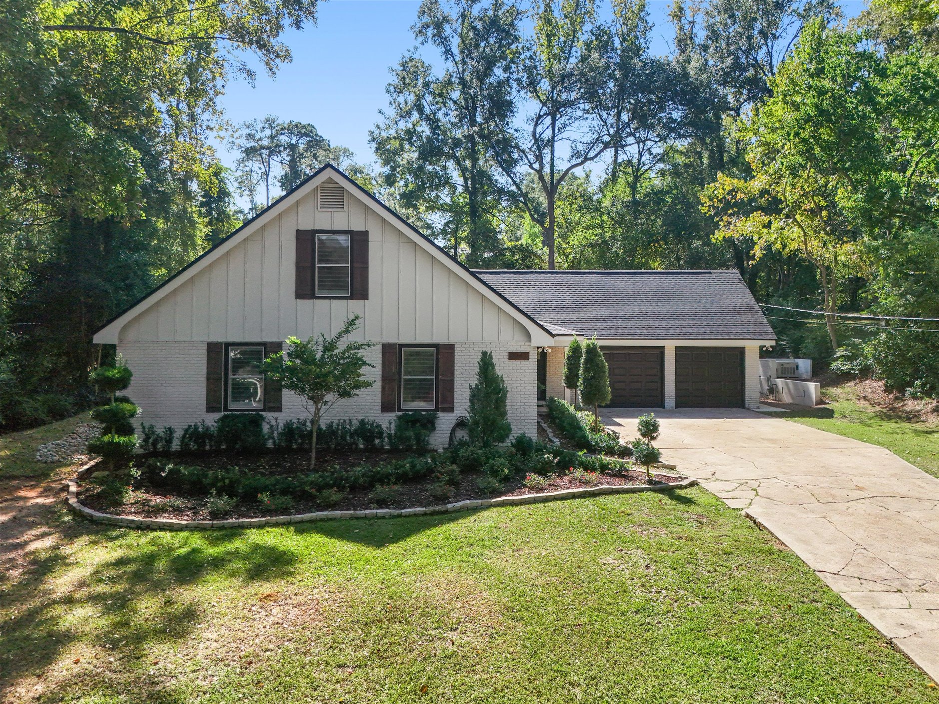 Tallahassee, Florida, 32308, United States, 4 Bedrooms Bedrooms, ,3 BathroomsBathrooms,Residential,For Sale,2012619