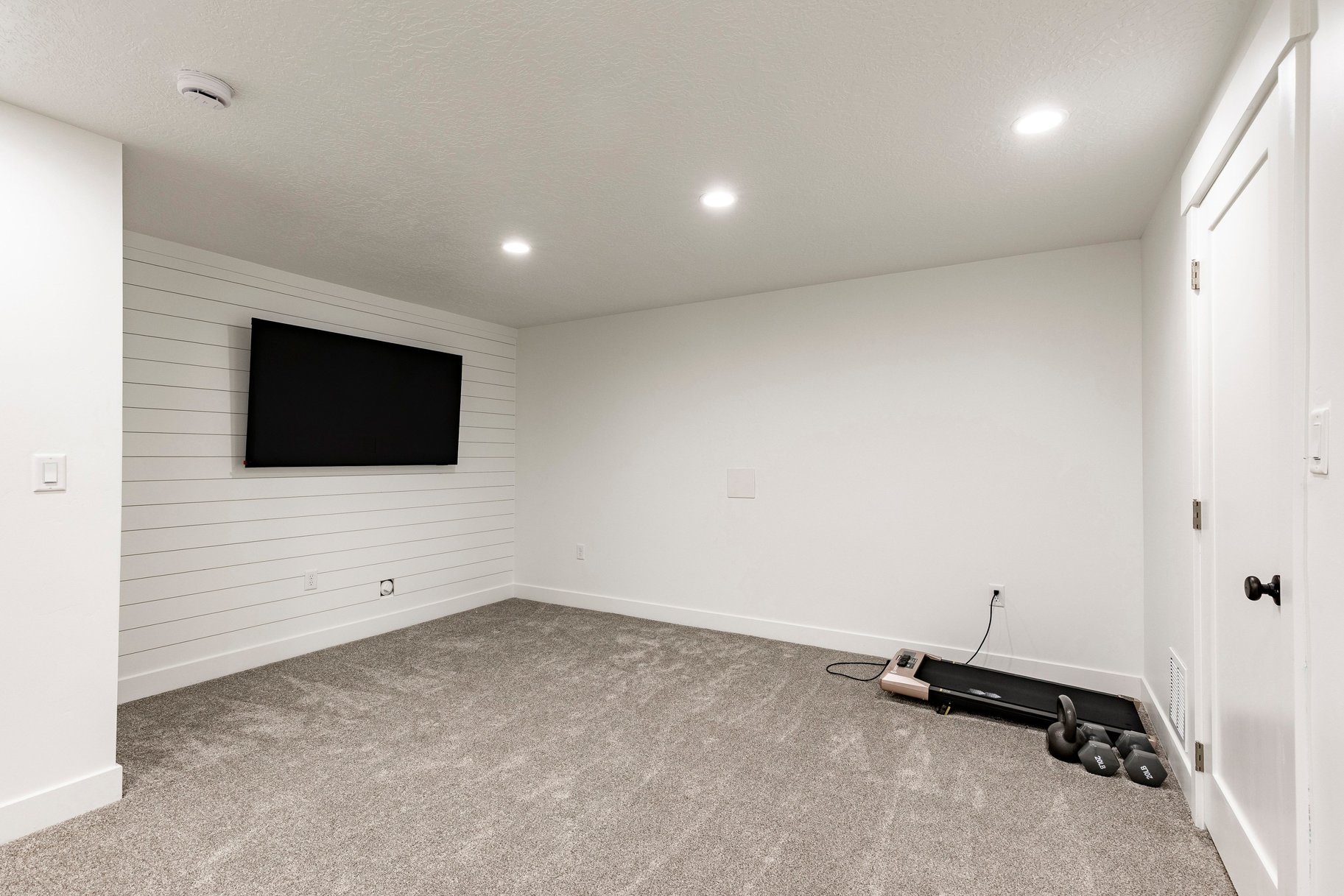  Beautifully Upgraded Townhome - 物件實景