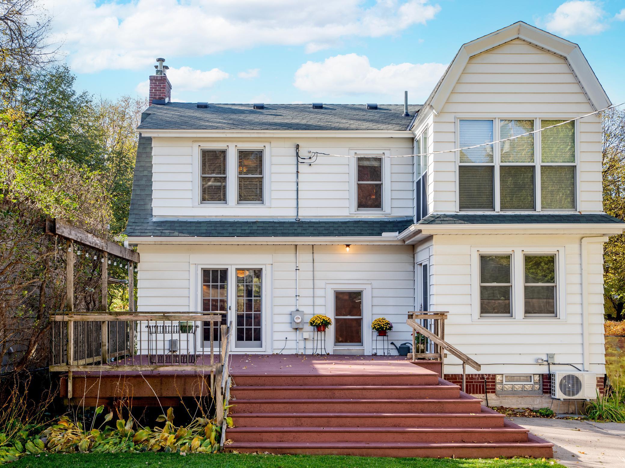 Saint Paul, Minnesota, 55104, United States, 3 Bedrooms Bedrooms, ,1 BathroomBathrooms,Residential,For Sale,1988037