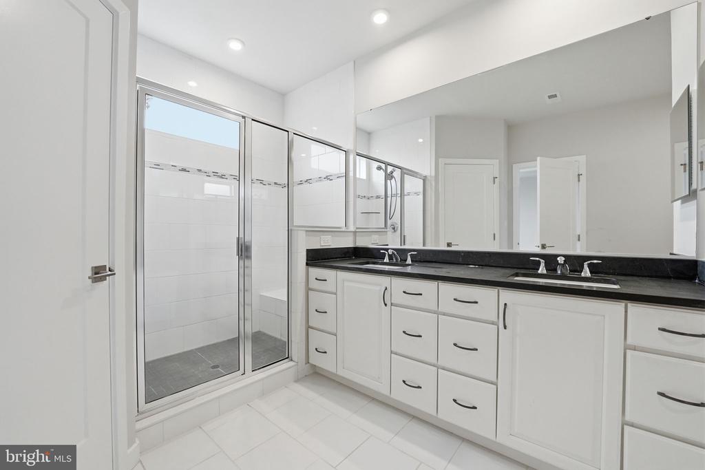 Chantilly, Virginia, 20151, United States, 3 Bedrooms Bedrooms, ,3 BathroomsBathrooms,Residential,For Sale,2048554