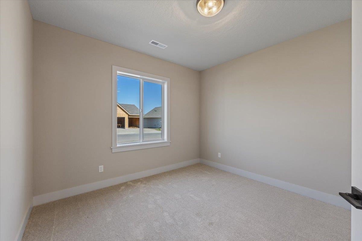 Spokane, Washington, 99223, United States, 3 Bedrooms Bedrooms, ,2 BathroomsBathrooms,Residential,For Sale,1805551
