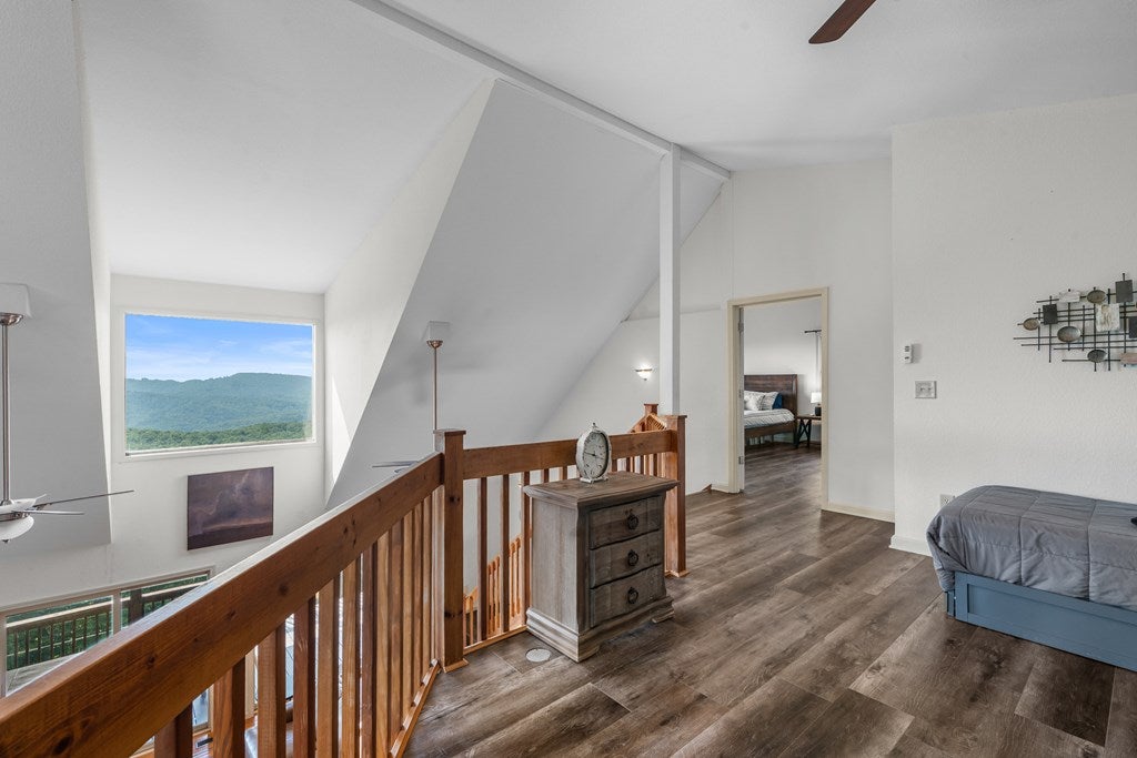 Murphy, North Carolina, 28096, United States, 4 Bedrooms Bedrooms, ,4 BathroomsBathrooms,Residential,For Sale,1871298