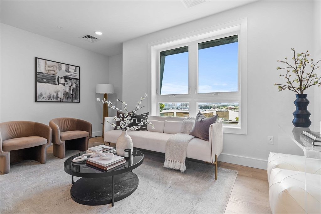 Boston, Massachusetts, 02128, United States, 2 Bedrooms Bedrooms, ,2 BathroomsBathrooms,Residential,For Sale,1905792