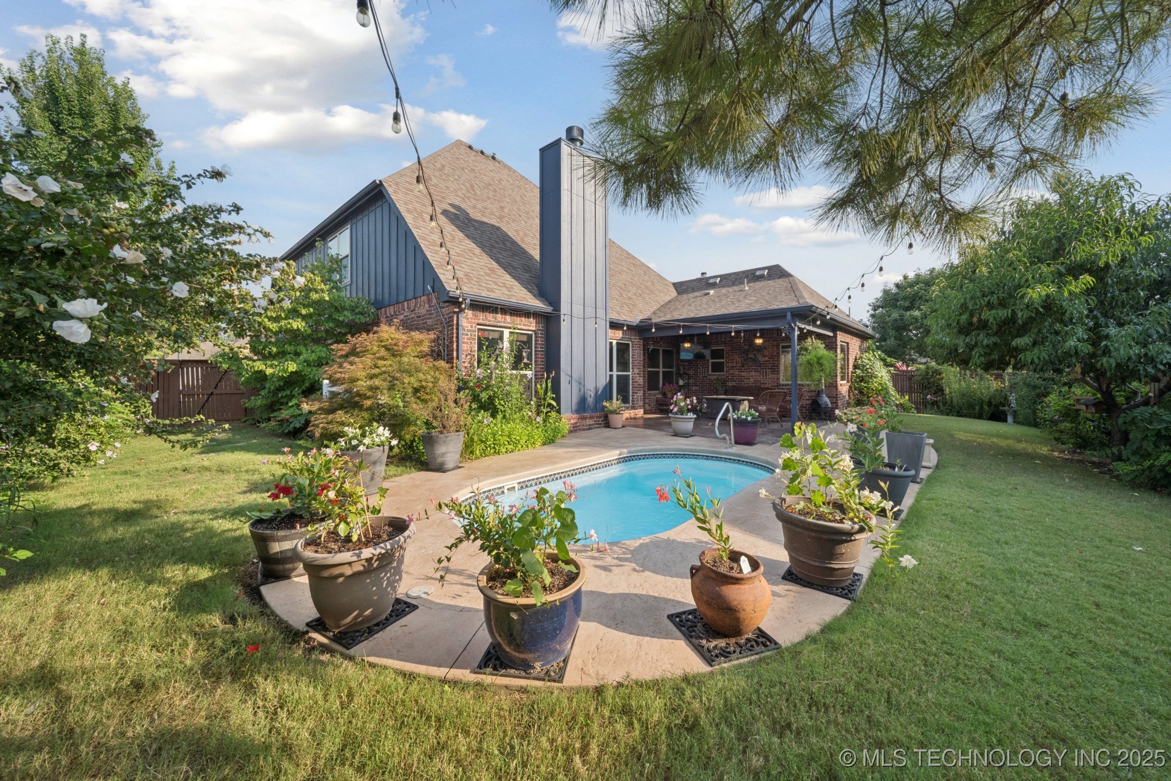 Bixby, Oklahoma, 74008, United States, 4 Bedrooms Bedrooms, ,4 BathroomsBathrooms,Residential,For Sale,1911638