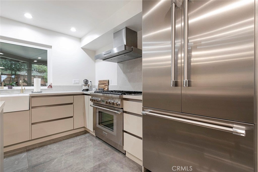 Granada Hills, California, 91344, United States, 4 Bedrooms Bedrooms, ,3 BathroomsBathrooms,Residential,For Sale,1993417