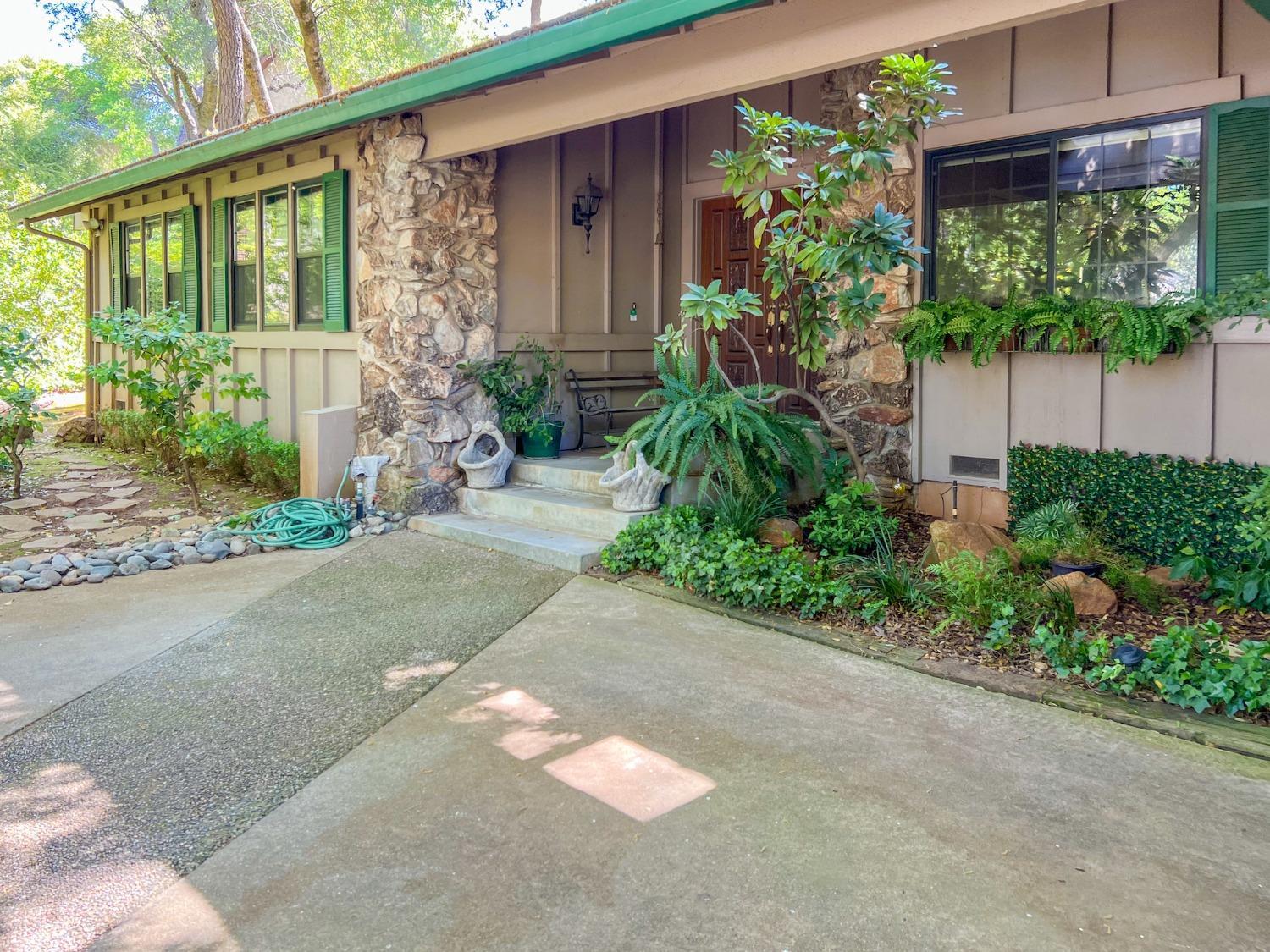 Cameron Park, California, 95682, United States, 4 Bedrooms Bedrooms, ,3 BathroomsBathrooms,Residential,For Sale,1923512