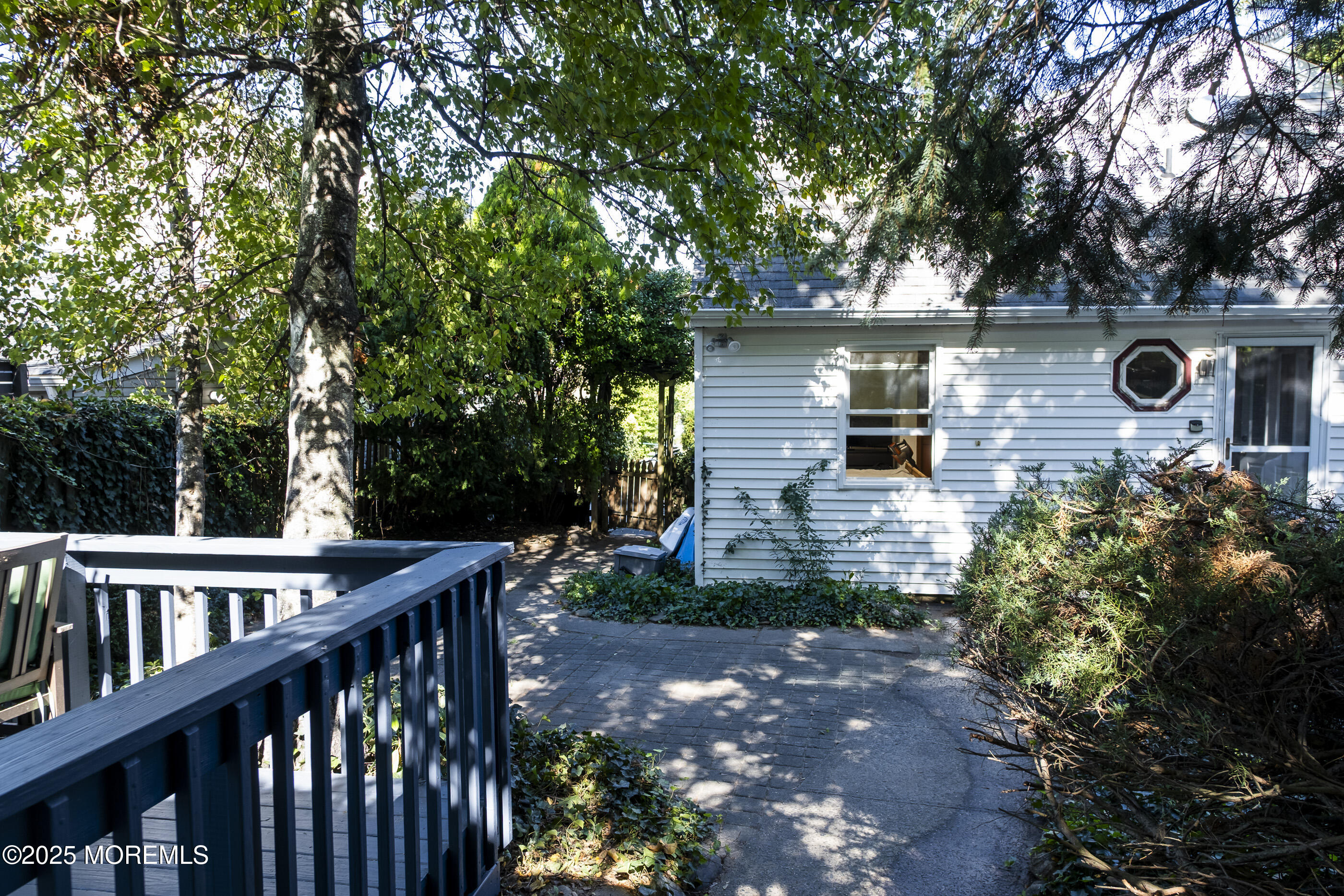 Leonardo, New Jersey, 07737, United States, 4 Bedrooms Bedrooms, ,3 BathroomsBathrooms,Residential,For Sale,1989142