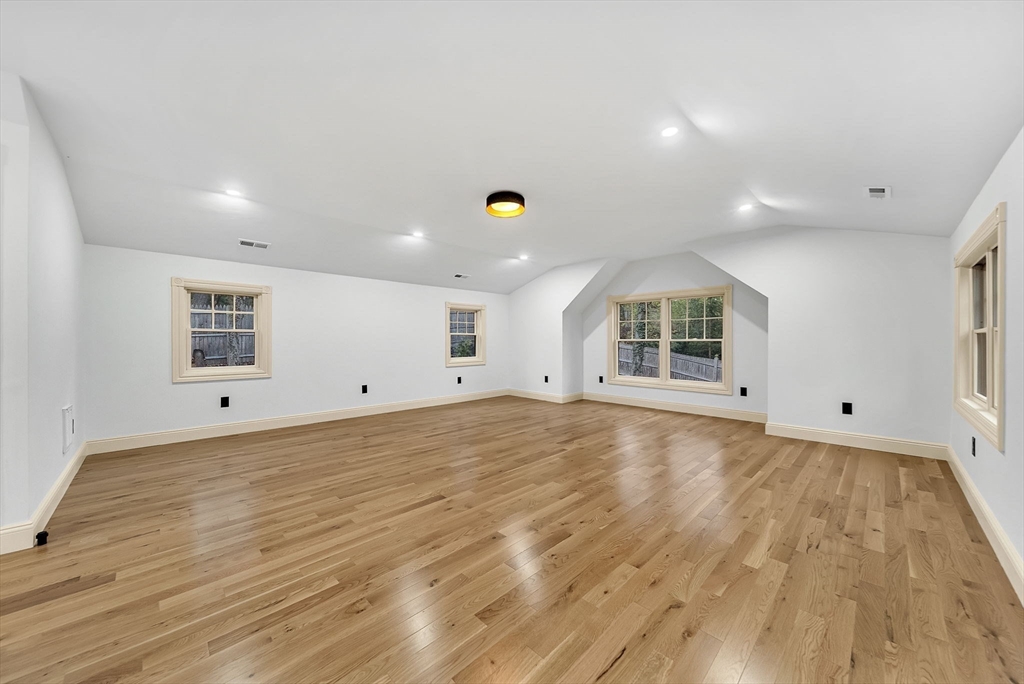 Wellesley, Massachusetts, 02481, United States, 5 Bedrooms Bedrooms, ,5 BathroomsBathrooms,Residential,For Sale,2001745