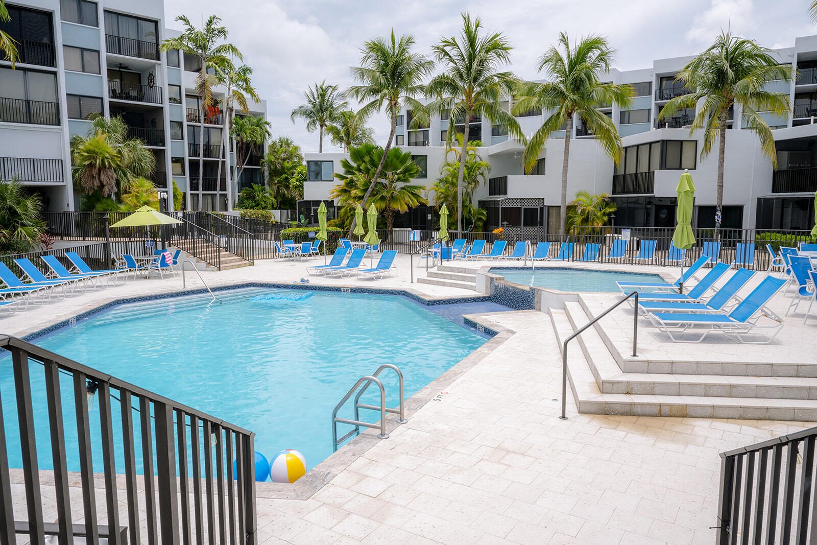 KEY LARGO, Florida, 33037, United States, 2 Bedrooms Bedrooms, ,2 BathroomsBathrooms,Residential,For Sale,1891316