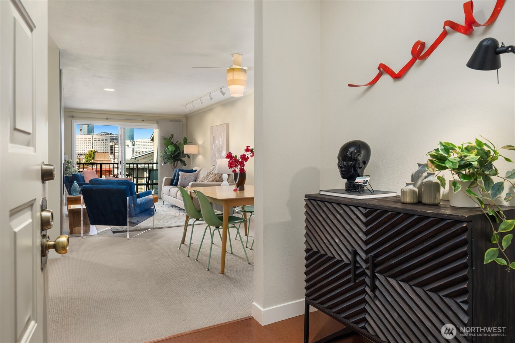 Seattle, Washington, 98122, United States, 2 Bedrooms Bedrooms, ,1 BathroomBathrooms,Residential,For Sale,1955628