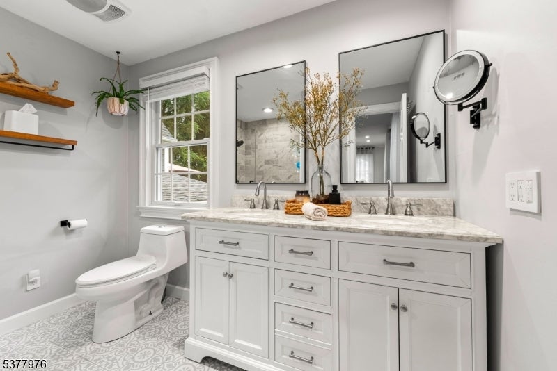 Randolph Twp., New Jersey, 07869, United States, 3 Bedrooms Bedrooms, ,2 BathroomsBathrooms,Residential,For Sale,1944786