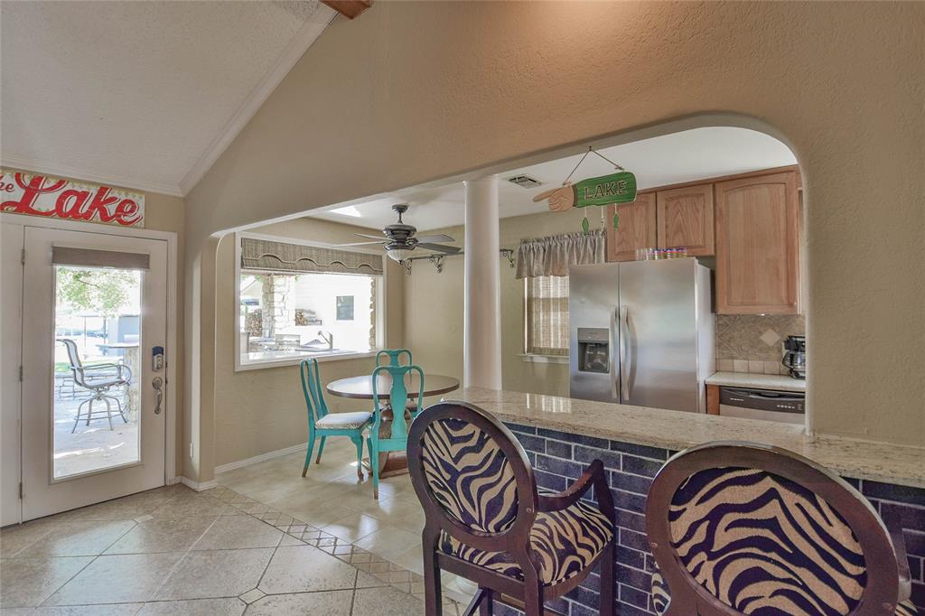 Granbury, Texas, 76049, United States, 3 Bedrooms Bedrooms, ,2 BathroomsBathrooms,Residential,For Sale,1984180