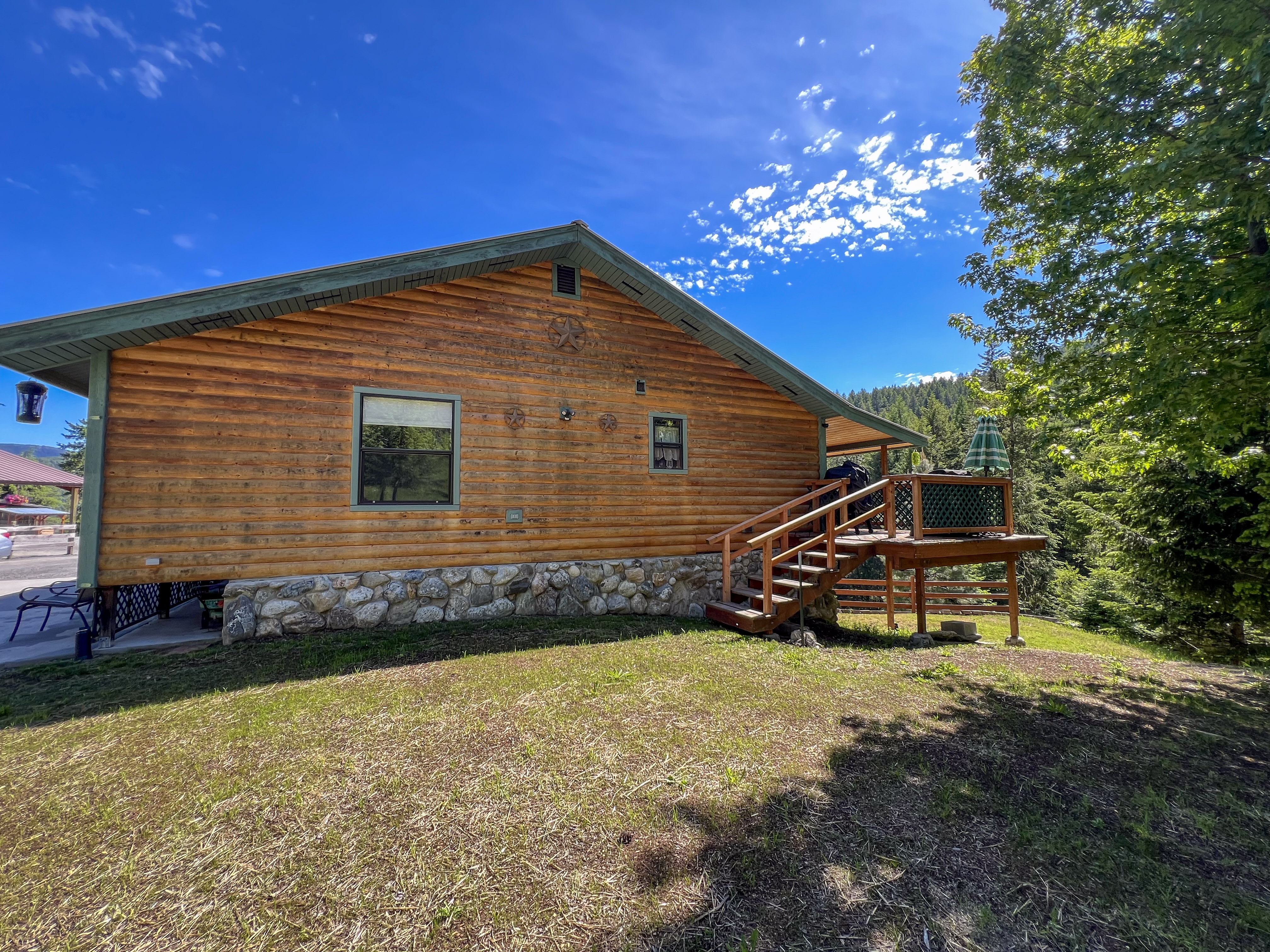 Colville, Washington, 99114, United States, 2 Bedrooms Bedrooms, ,2 BathroomsBathrooms,Residential,For Sale,1928739