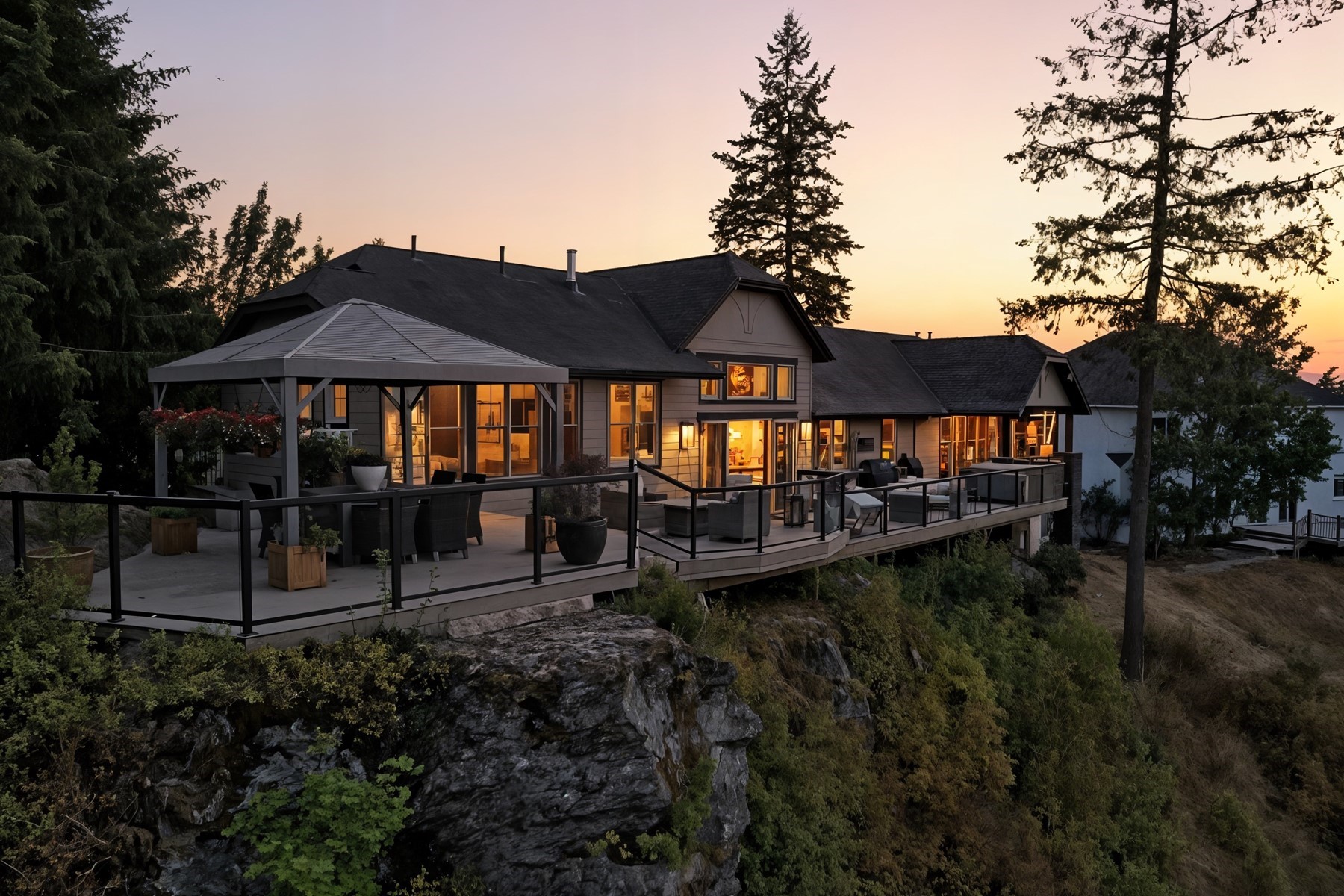  Stunning Contemporary Home with Lake Views - 物件實景